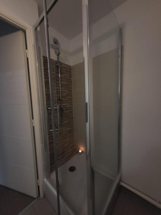 Logement La Courneuve-Aubervilliers Rerb Exteriér fotografie